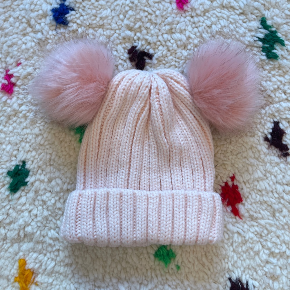 SOLD Pink PomPom Beanie (S OS)